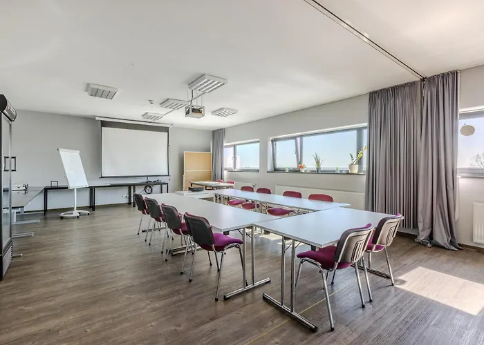 Meininger Hotel Berlin Airport